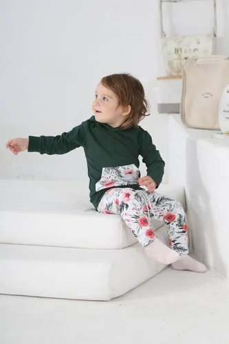 Vista 4 de Eghunooy Conjunto de sudadera con capucha floral de manga larga para bebé niña con bolsillo y diadema