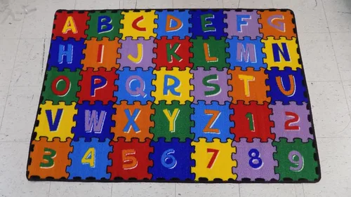 Vista 4 de Mybecca Alfombra para niños, rompecabezas del alfabeto con números y letras, alfombra de área grande para aula, 5 x 7 pies (59 x 82 pulgadas)