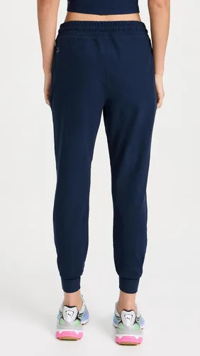 Vista 3 de Beyond Yoga Joggers midi Spacedye Commuter para mujer