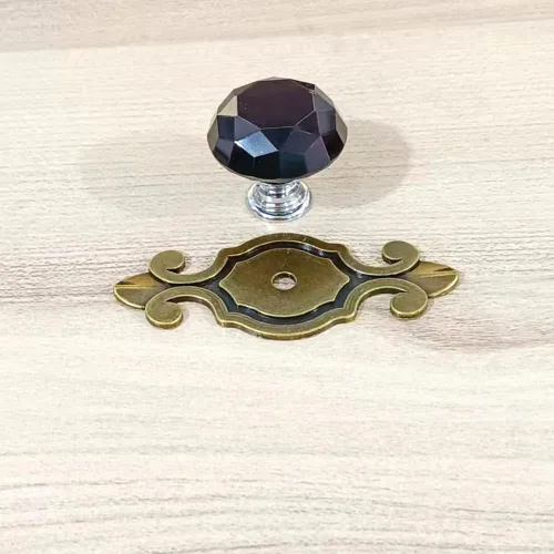 Vista 2 de HUAMULAN Paquete de 10 pomos de cristal para cajones con placa, pomos de puerta de armario con tornillos para cocina, baño, oficina, decoración