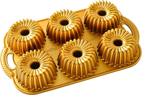 Vista 4 de Nordic Ware Brilliance Bundt, 5 tazas, Oro