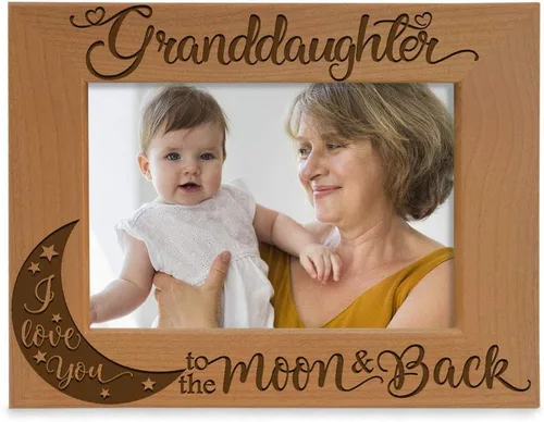 Vista 11 de KATE POSH Marco de fotos de madera grabado para nieta con texto en inglés "I Love You to the Moon and Back", regalos para abuelos, Navidad
