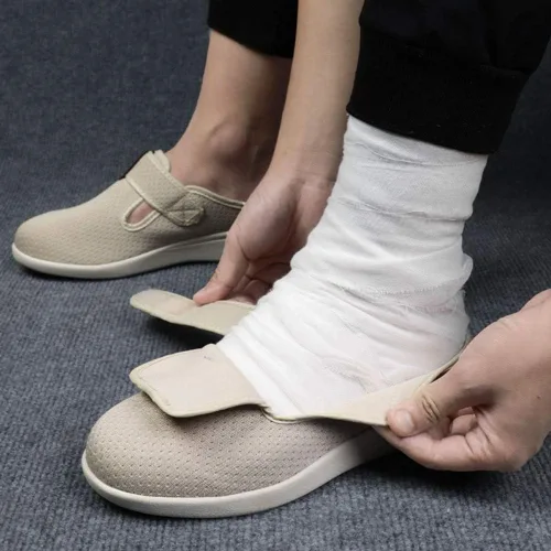 Vista 6 de Orthoshoes Sandalias planas para diabéticos para mujer, con edema ajustable, pantuflas de espuma viscoelástica extra anchas fáciles de poner