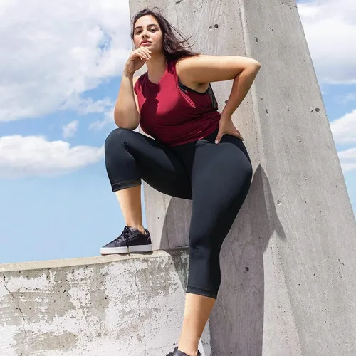 Vista 4 de Paquete de 3 leggings capri para mujer, talla grande, cintura alta, control de abdomen, pantalones elásticos de entrenamiento de yoga (XL-4X)