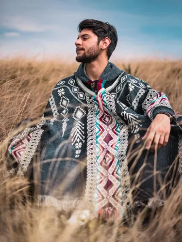 Vista 4 de Poncho for men - Alpaca wool - Clint Eastwood - Daryl Dixon - Men Poncho - Handamade products - Cowboy Serape Shawl