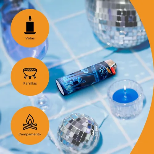 Vista 7 de BIC Maxi - Encendedores de bolsillo, serie caprichosa, paquete de 8 Relleno de calcetines de Navidad, iluminación de velas navideñas, diseños