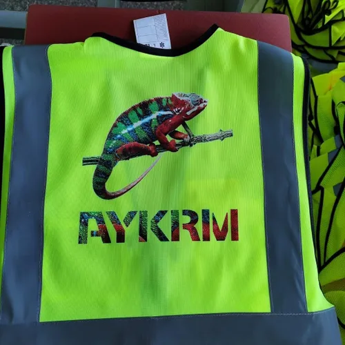 Vista 2 de AYKRM Chaleco de Seguridad de Construcción Personalizado con Logotipo Impreso de Alta Visibilidad Reflectante de 2 Tonos