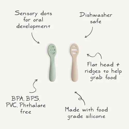 Vista 2 de mushie Cucharas de silicona para bebés de primera alimentación Paquete de 2 (rubor/arena cambiante)