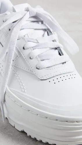 Vista 4 de Reebok Tenis Club C Double Geo para mujer