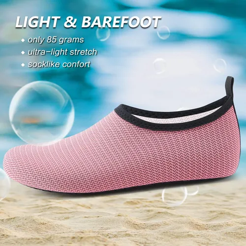 Vista 3 de Deevike Zapatos acuáticos para mujeres y hombres, estilo descalzo, de secado rápido, calcetines de agua sin cordones para playa, piscina, natación