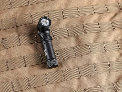 Vista 11 de Streamlight 88094 ProTac 90X 1,000 lúmenes, linterna táctica EDC compacta de ángulo recto multi-combustible con baterías no recargables y funda