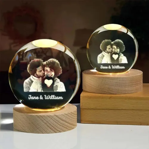 Vista 4 de Luz nocturna LED de bola de cristal personalizada, decoración de fotos personalizada para dormitorio y oficina, regalo para bodas, padres, mascotas