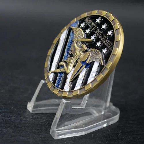 Vista 6 de Glamtune EEUU Policía Policía Oficial Challenge Coin Saint Michael Thin Blue line Oración Militar Moneda