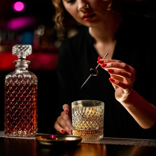 Vista 4 de Vasos de whisky Old Fashioned con caja de lujo, 11 onzas, Rocks Barware para whisky, bourbon, bebidas de cóctel y alcohol, brandy, vodka, ron, juego