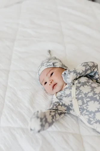 Vista 4 de Copper Pearl Baby Beanie Hat Top Knot