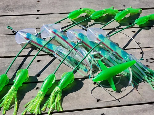 Vista 5 de LOBO LURES SquidNation Billfish Edition Longtail Flippy Floppy Pakula Edition Marlin & Atún Teaser - Cadena de margaritas
