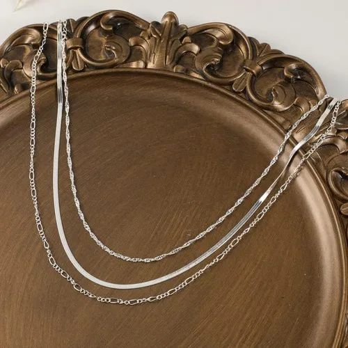 Vista 5 de Layered Necklaces for Women,14K GoldSilver Plated Dainty Choker Necklace Trendy Simple Paperclip Chain Figaro Rope Necklace Cuba Gold Jewelry for