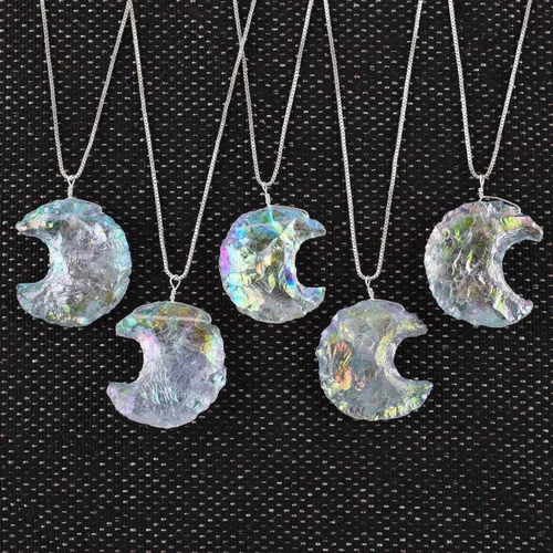Vista 5 de YANARA Collar con colgante de cuarzo de aura de ángel crudo, piedra de media luna, piedra natural áspera para mujer, cristales curativos de chakras