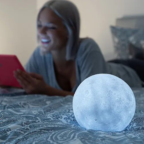 Vista 4 de Lámpara LED Recargable Luna Moondy InnovaGoods