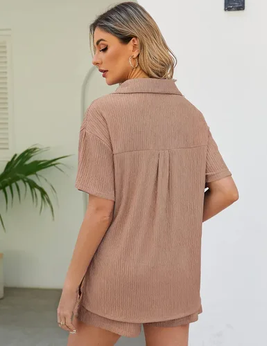 Vista 5 de Flygo Conjunto casual de 2 piezas para mujer, camiseta plisada de manga corta y camisa con botones, Y2K