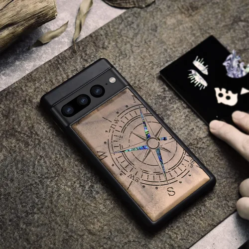 Vista 4 de Carveit Funda de madera de diseñador para Google Pixel 7 Pro [grabado de madera e incrustaciones de carcasa] cubierta de madera única compatible