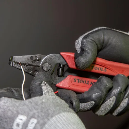 Vista 6 de Klein Tools 11046 Wire Stripper, Wire Cutter, Made in USA, Stripping/Cutting Tool for 16-26 AWG Stranded, Compact Nose with Precision-ground