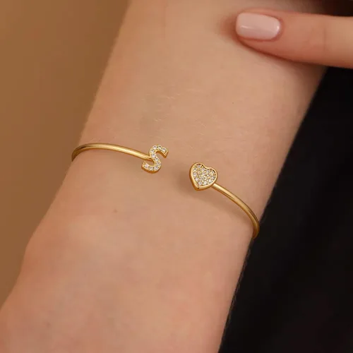 Vista 3 de Gold Initial Bracelets for Women Girls, 14K Gold Plated Gold Bangle Bracelets for Women Girls Dainty Gold Initial Bracelets Heart Bracelets for