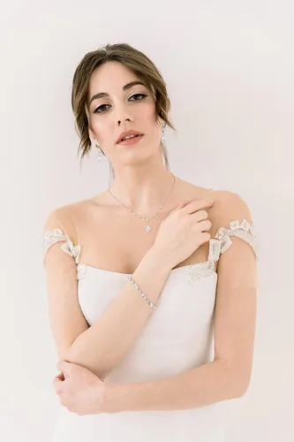 Vista 2 de SWEETV Juego de joyas de novia para boda, collar de circonita cúbica, aretes colgantes, juego de pulsera, marquesa de lágrima, novias, damas