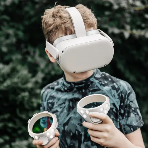 Vista 8 de TNP Silicone Cover Set for Oculus Quest 2 Meta Quest 2 Controller Protector White 3 in 1 Silicone VR Face Cover, Protective Lens Cover, VR Headset