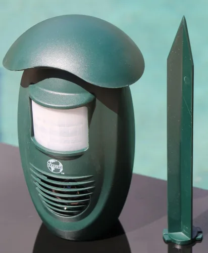 Vista 4 de CLEANRTH - Repelente ultrasónico TSAR550 para animales, con tecnología de escaneo triple Los sensores infrarrojos de triple escaneo rastrean