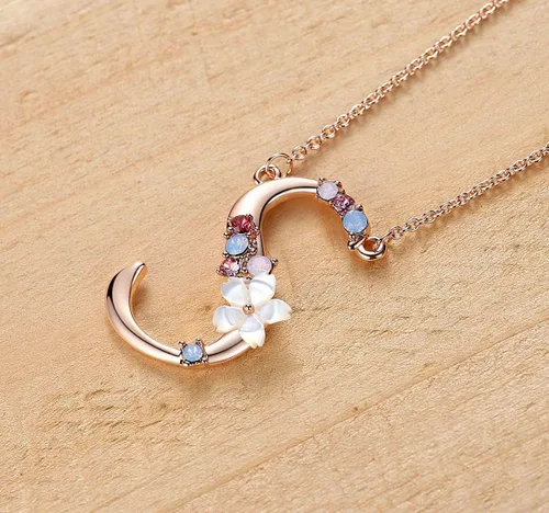 Vista 2 de Collar Gemmance de flor, con inicial, de amatista, rosa, rubí rojo, ópalo azul, perla sintética, con nombre, de joyería, hecha con cristales
