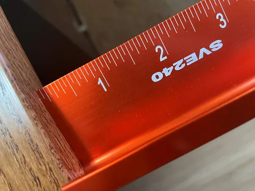 Vista 8 de Swanson SVE240 - Báscula de borde recto Savage de 24 pulgadas, no se daña, anodizada y grabada con láser