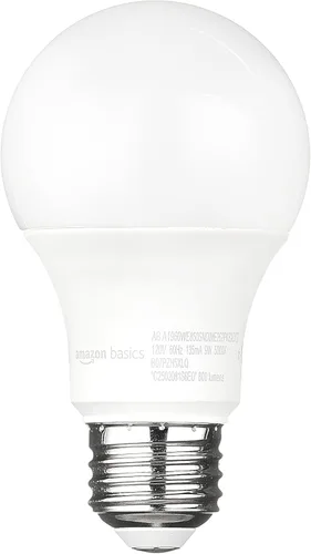 Vista 2 de Bombilla LED A19 Amazon Basics con sensor de atardecer a amanecer para exterior, equivalente a 60 W, energía eficiente 9 W, luz de día 5000K, base