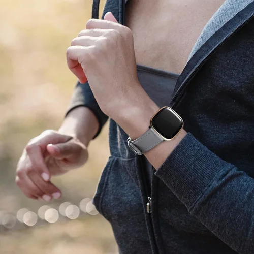 Vista 5 de Leather Bands Compatible with Fitbit Versa 3/Fitbit Sense Watch Bands for Women Men, Soft Leather Adjustable Replacement wristband for Versa 3/Sense