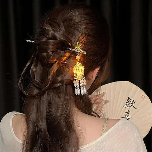 Vista 8 de Gancho de pelo con luz de linterna Bincout Meerore, accesorio de pelo con borla enrollada, estilo antiguo, para mujer #04