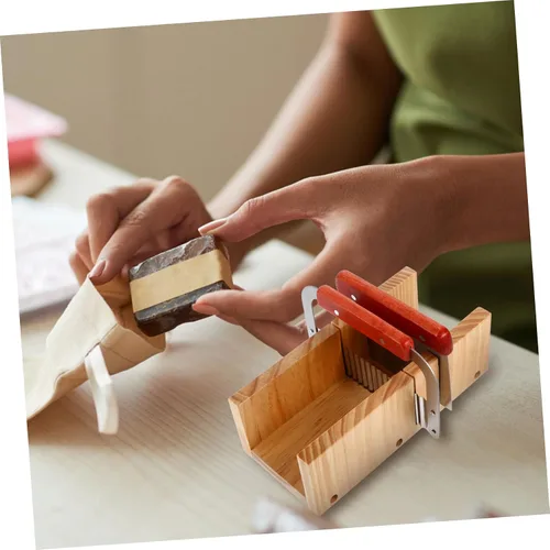 Vista 6 de KAILIKETIY 1 juego de moldes de madera para cortar jabón con cortador recto ondulado mango de madera ergonómico herramienta para cortar jabón fácil