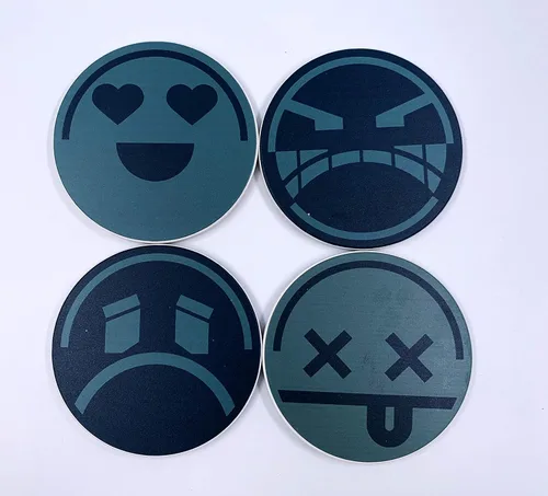 Vista 4 de Surreal APEX legends Pathfinder - Juego de tazas de café de 11 onzas y juego de 4 posavasos
