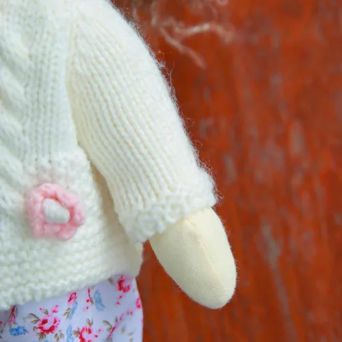 Vista 8 de BlissfulPixie Muñeca de trapo Waldorf Girl hecha a mano, ámbar, felpa suave de 12 pulgadas, ideal para bebés y niños pequeños