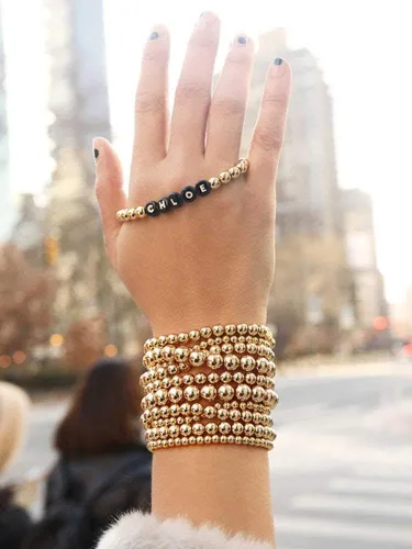 Vista 4 de ARATLENCH Pulsera de cuentas de oro para mujer, chapada en oro de 14 quilates, pulsera de cuentas de bola de cuerda elástica, pulsera de la amistad