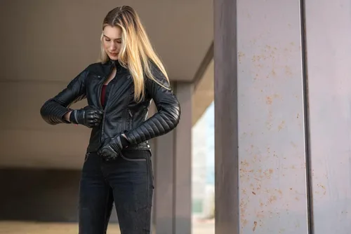 Vista 3 de SHIMA Winchester 2.0 Chaquetas de moto para mujer, protector de espalda de la Fuerza Aérea, chaqueta de cuero para motocicleta, chaqueta de verano