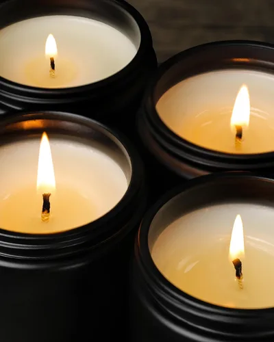 Vista 6 de Velas perfumadas para hombres – Paquete de 4 velas para el hogar, cera de soja de 36 onzas, tiempo de combustión de 200 horas, juego de velas
