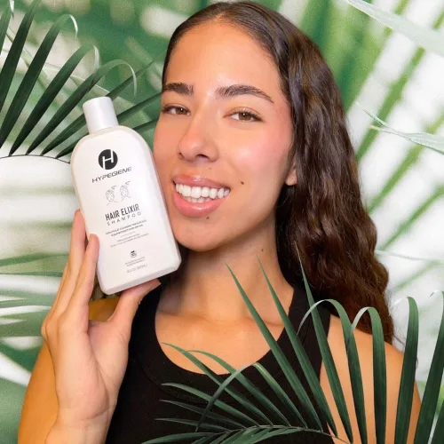 Vista 6 de Champú orgánico anticaspa – Nutre, repara y ayuda a fortalecer todo tipo de cabello – Sin parabenos, sin sulfatos – Champú hidratante de cúrcuma