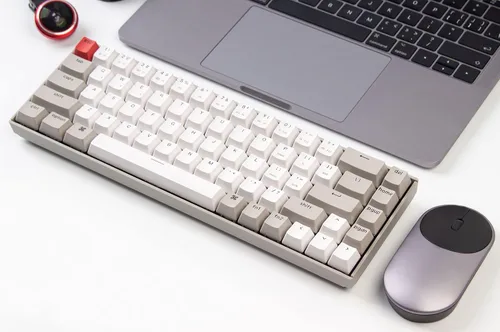 Vista 6 de Keychron Teclado mecánico inalámbrico K6 de 68 teclas para Mac, 65% compacto, Bluetooth, multitarea, teclado de juegos con cable tipo C para Windows