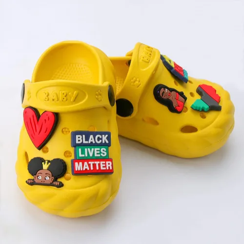 Vista 3 de 55 dijes de decoración de zapatos para niños, niñas, mujeres, adolescentes, Black Live Matters Kids Clog Accessories Pin Fit Garden Sandals Bracelet