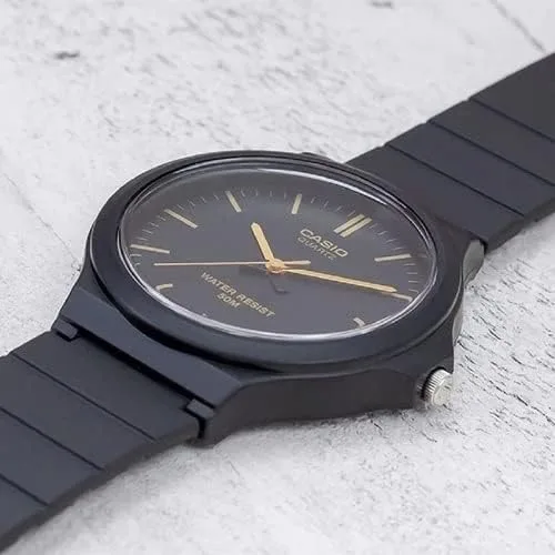 Vista 2 de Casio MW240-1E2V - Reloj de cuarzo japonés de resina negra para hombre