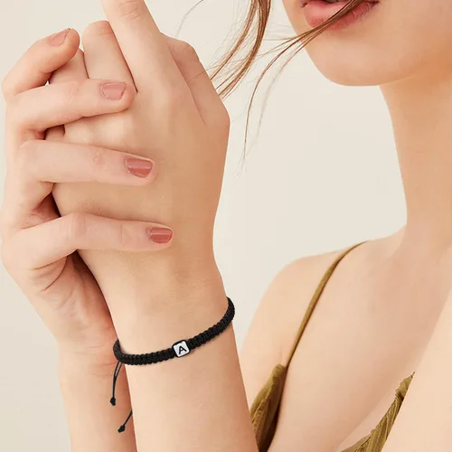 Vista 2 de Pulseras hechas a mano, pulseras para mujeres y hombres, pulsera ajustable con inicial, regalos de joyería para mamá, esposa, novia, ella, amigos