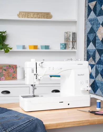 Vista 10 de Janome Máquina de coser y acolchar de puntada recta HD8 con mesa