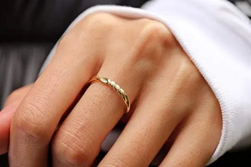 Vista 2 de Anillo de nudo de oro macizo de 14 quilates, anillo de nudo de amor infinito de oro de 14 quilates, anillo apilable de 14 quilates para mujer