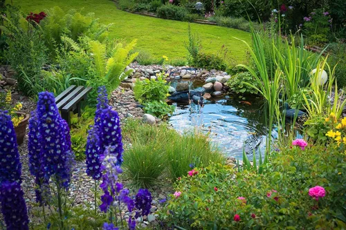 Vista 4 de HALF OFF PONDS PondBuilder - Kit de estanque de bomba sumergible de 4,000 GPH de 20 x 25 pies, revestimiento de estanque de goma EPDM, filtro