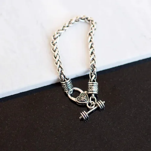 Vista 2 de Inspired Silver - Pulsera de plata con dije personalizado y circonitas cúbicas.